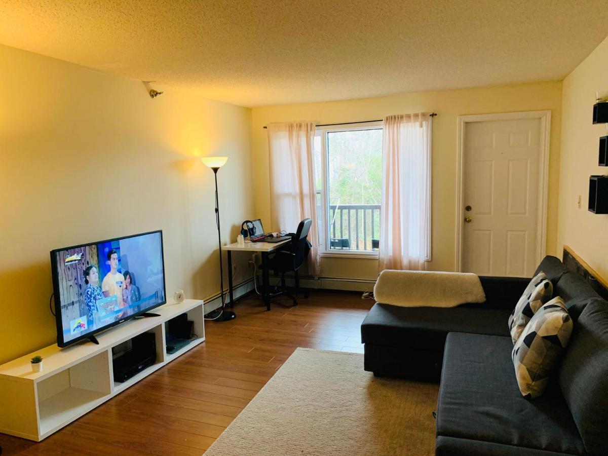Private Fully Furnished Room In Halifax Shared Washroom Exterior photo